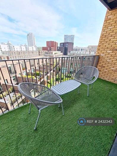 2 Bedroom Flat To Rent In Masthead House, London, E16