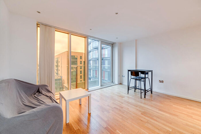 Flat To Rent In Ability Place, Millharbour, E14