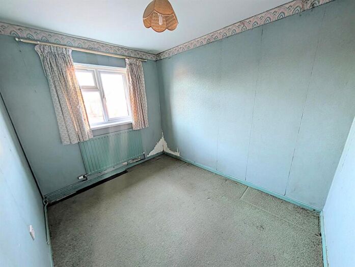 2 Bedroom Bungalow For Sale In Durham Crescent, Allesley, Coventry, CV5
