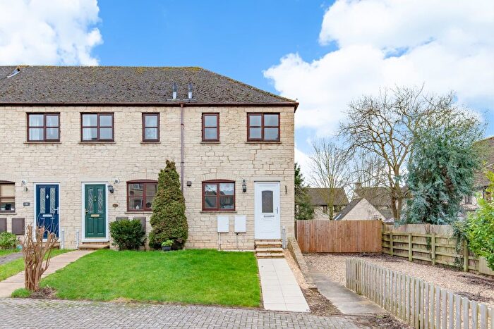 2 Bedroom End Terrace House To Rent In Deer Park, Witney, OX28