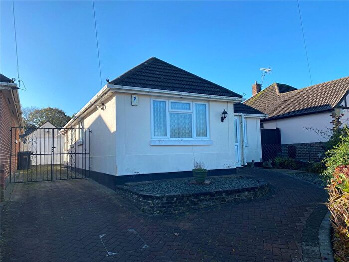 3 Bedroom Bungalow For Sale In Milford Drive, Bear Cross, Bournemouth, Dorset, BH11