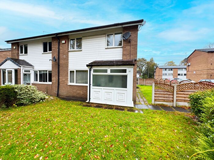 3 Bedroom Semi Detached House For Sale In Sedgley Park Road, Prestwich, Manchester, M25