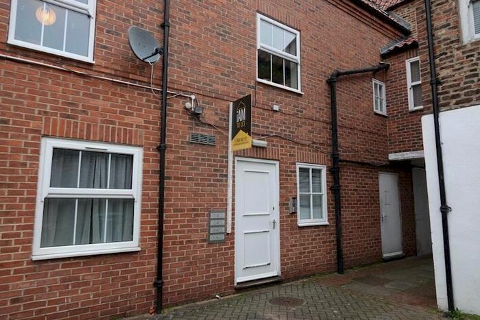 2 Bedroom Flat To Rent In Brandlings Court, High Street, Yarm, TS15