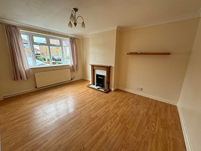 3 Bedroom Semi-Detached House To Rent In Craigweil Drive, Stanmore, HA7