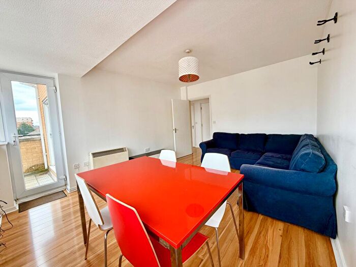 2 Bedroom Flat To Rent In Thamesmead, SE28