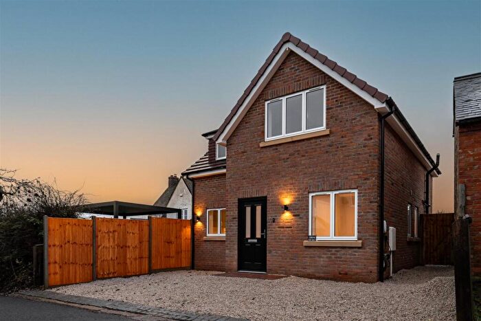 3 Bedroom House For Sale In The Hill, Amersham, HP7