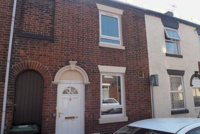 2 Bedroom Terraced House To Rent In Queen Anne Street, Stoke-On-Trent, ST4