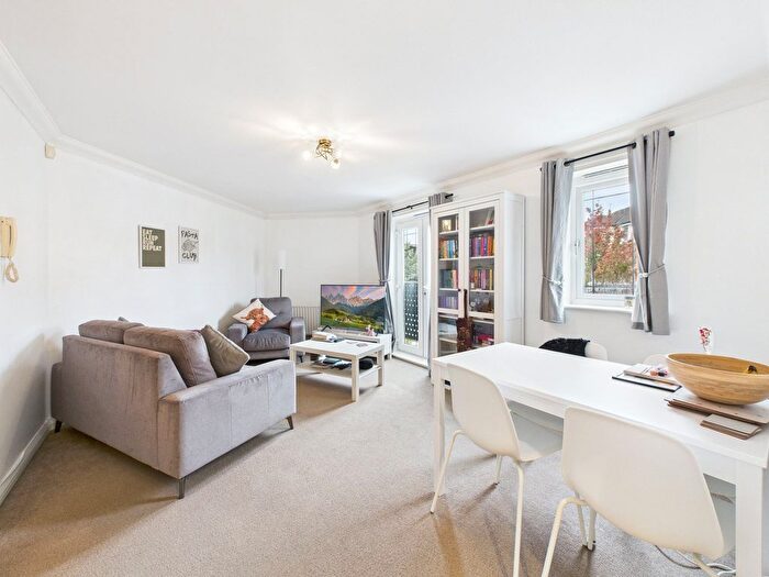 2 Bedroom Flat For Sale In Foster Drive, St James Village, Gateshead, NE8