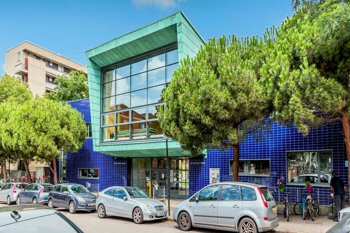 3 Bedroom Flat To Rent In Collier Street, Angel / Kings Cross, N1