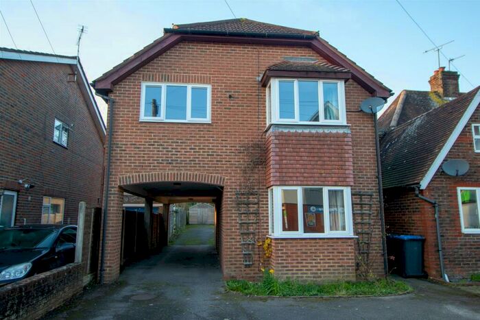 1 Bedroom Semi-Detached House To Rent In Junction Road, Burgess Hill, RH15