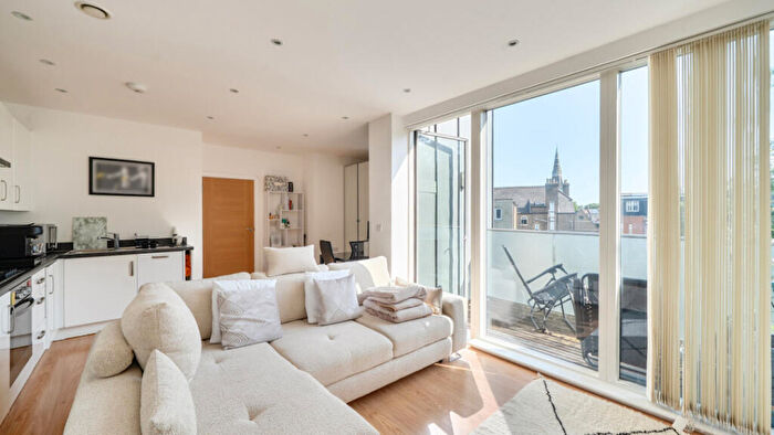 1 Bedroom Flat For Sale In Rokewood Apartments, High Street, Beckenham, BR3