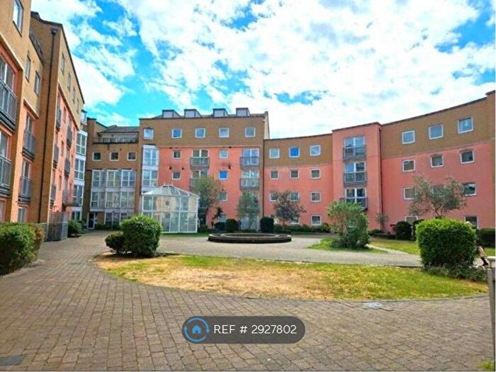2 Bedroom Flat To Rent In Wooldridge Close, Feltham, TW14
