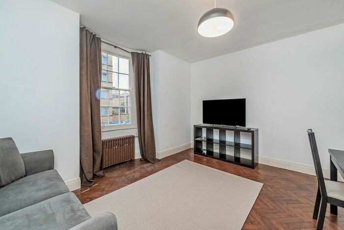 2 Bedroom Flat To Rent In Porchester Road, London, W2
