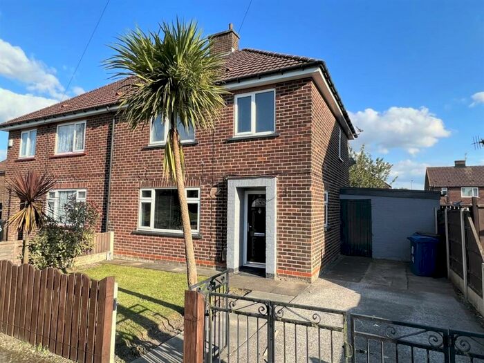 3 Bedroom Semi-Detached House To Rent In Westmorland Road, Tyldesley, Manchester, M29