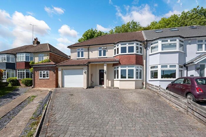 3 Bedroom Semi-Detached House For Sale In Hill View Close, Tadworth, KT20