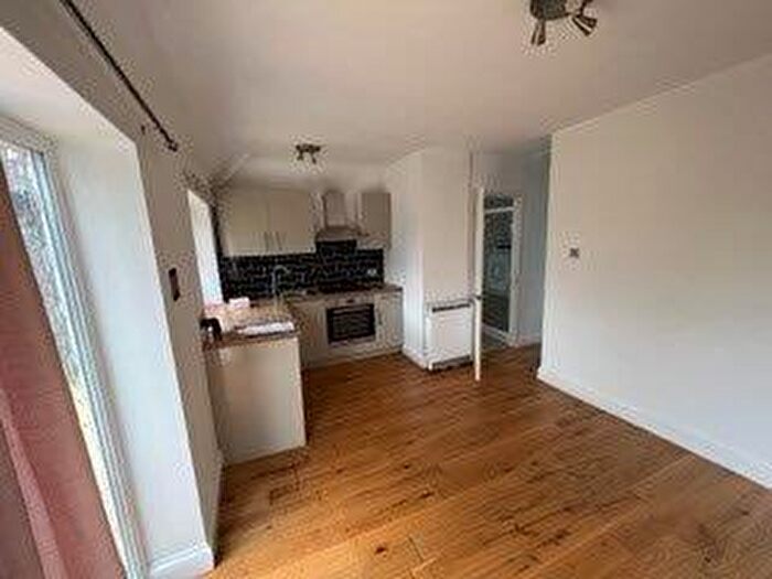 1 Bedroom Flat To Rent In Buckingham Crescent, Bicester, OX26