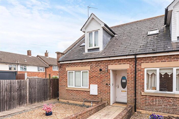 2 Bedroom Terraced Bungalow For Sale In Red Lion Lane, Harlow, CM17