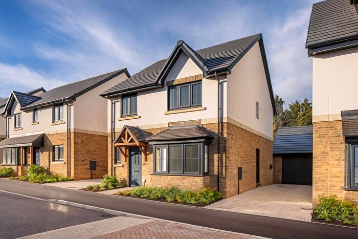 4 Bedroom Detached House For Sale In Maidenhead Road, Windsor, Berkshire, SL4