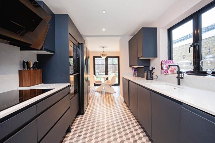 3 Bedroom Terraced House To Rent In Brierly Road, Leyton, London, E11