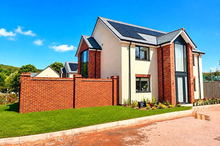 4 Bedroom Detached House For Sale In Exmoor Close, Woodcombe, TA24