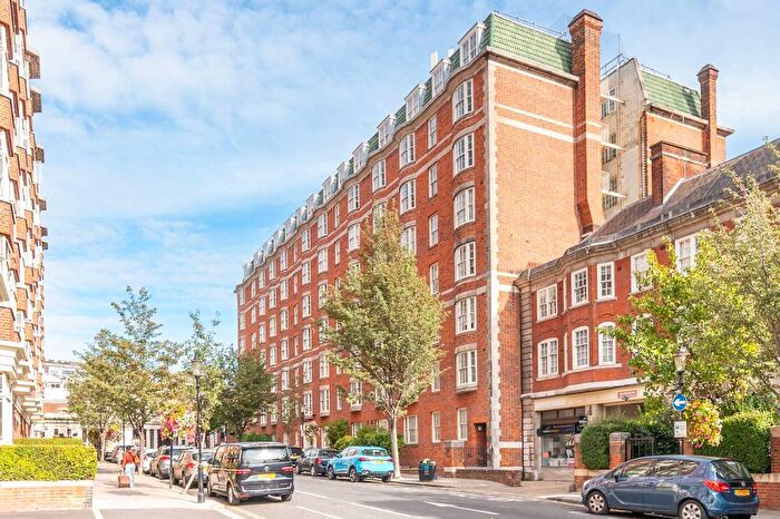 3 Bedroom Flat For Sale In Queensway, Bayswater, London, W2