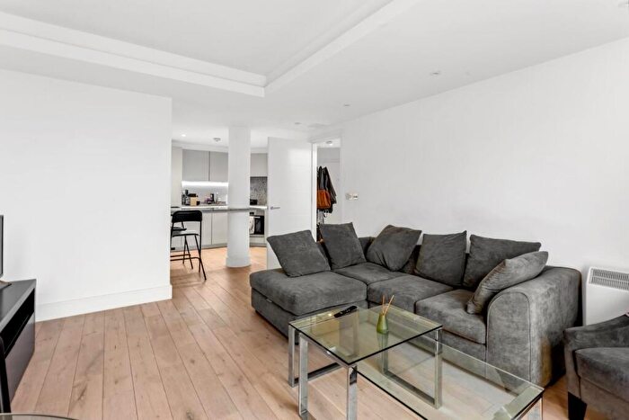 1 Bedroom House To Rent In Finchley Road, London, NW2