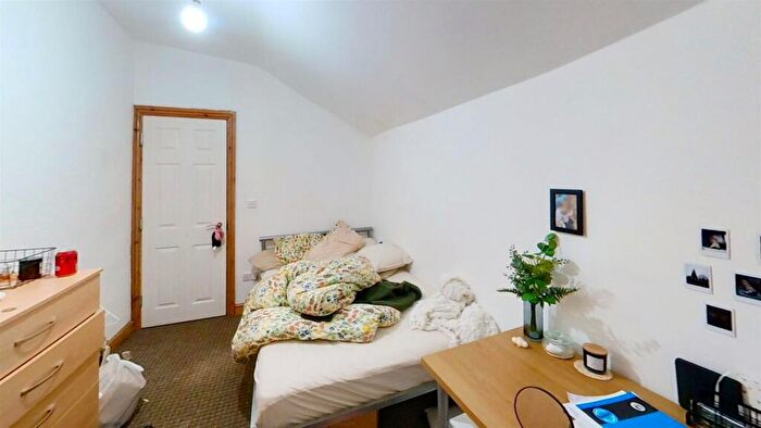 6 Bedroom House To Rent In Tiverton Road, Birmingham, B29