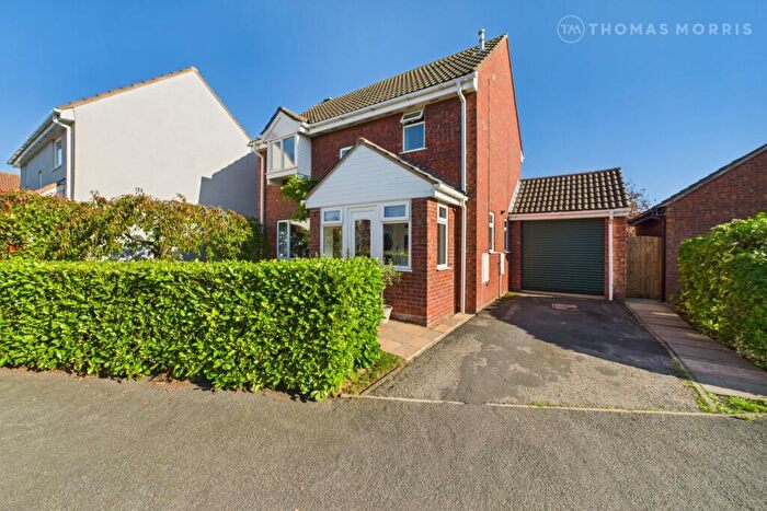 3 Bedroom Detached House For Sale In Constable Road, St. Ives, Cambridgeshire, PE27