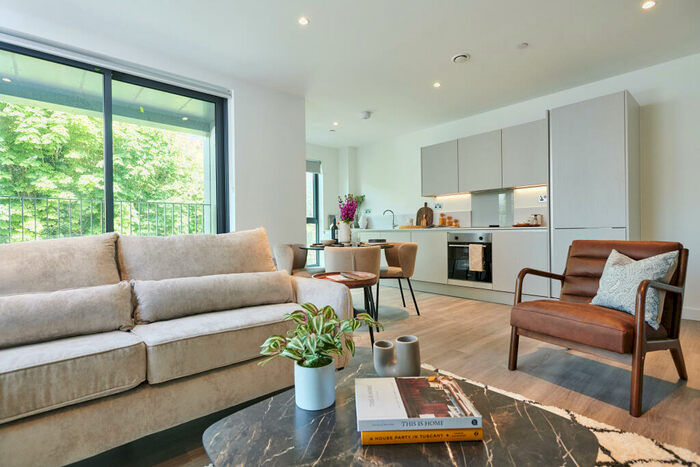 3 Bedroom Apartment To Rent In The Mint, Guildford Guildford, GU1