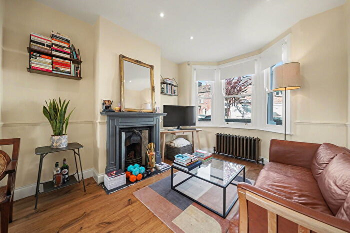 3 Bedroom Terraced House For Sale In Woodlands Road, London, Greater London, E17