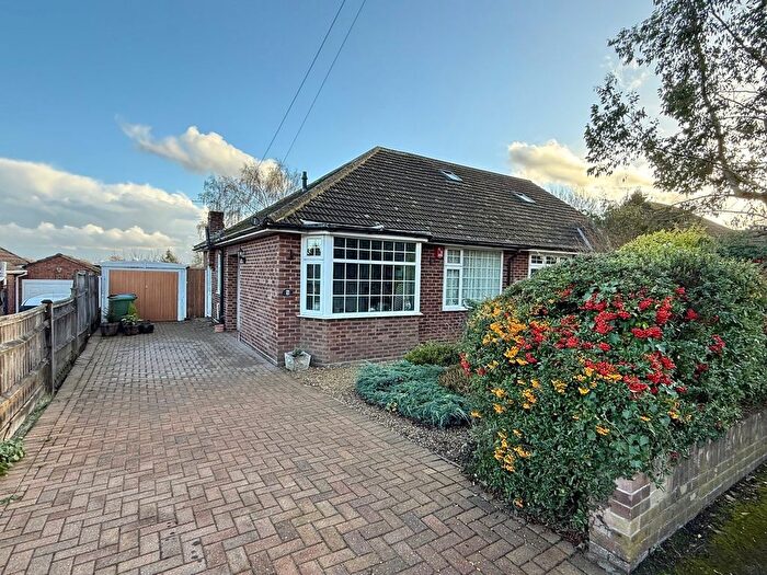 2 Bedroom Semi Detached Bungalow For Sale In Chase Gardens, Binfield, RG42