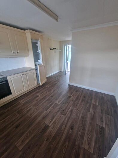 3 Bedroom Terraced House To Rent In Bishops Walk, Church Warsop, NG20