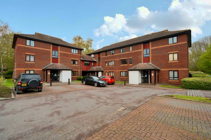 2 Bedroom Apartment To Rent In Didcot, Oxfordshire, OX11