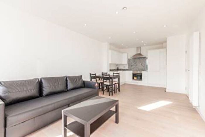 1 Bedroom Flat To Rent In Atar House, London, SE16