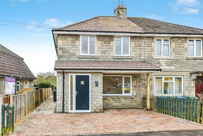 3 Bedroom Semi Detached House For Sale In Oaklands, Chippenham, SN15
