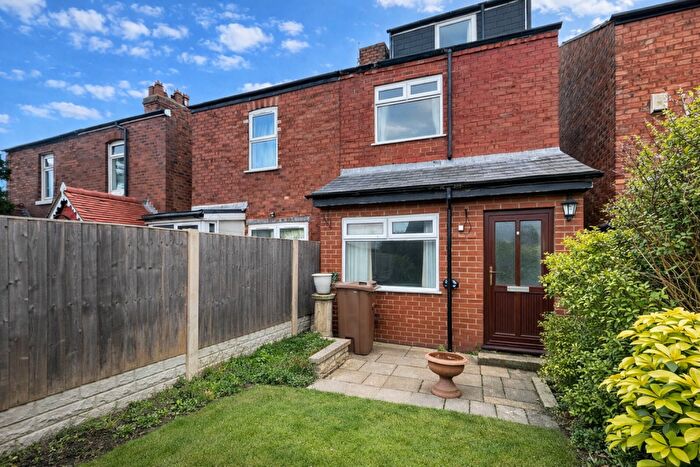 3 Bedroom Semi-Detached House For Sale In Land Lane, Southport, PR9
