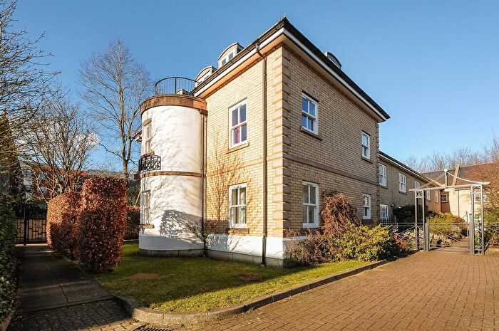 2 Bedroom Apartment To Rent In St. Pauls Walk, Cambridge, CB1