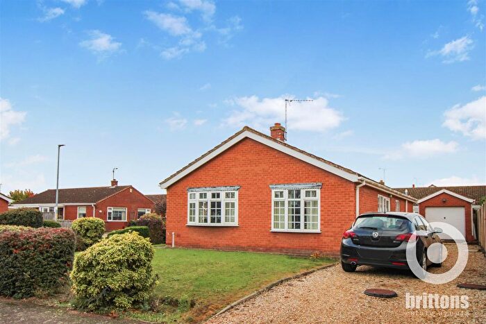 3 Bedroom Detached Bungalow For Sale In Crisp Close, Dersingham, King's Lynn, PE31