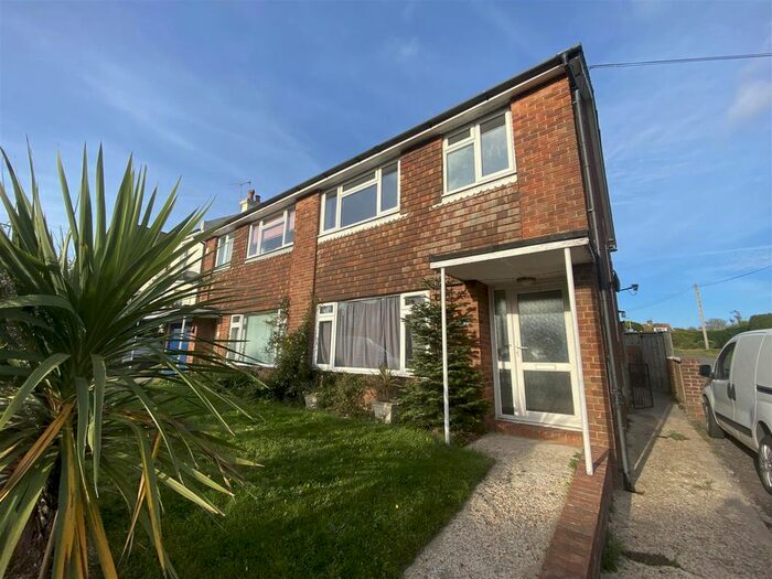 3 Bedroom End Of Terrace House To Rent In Saxon Road, Hastings, TN35
