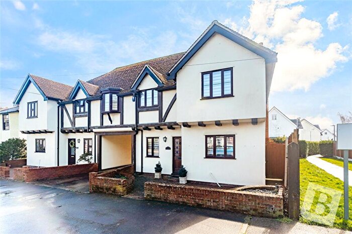 4 Bedroom Link Detached House For Sale In The Street, High Ongar, Ongar, CM5