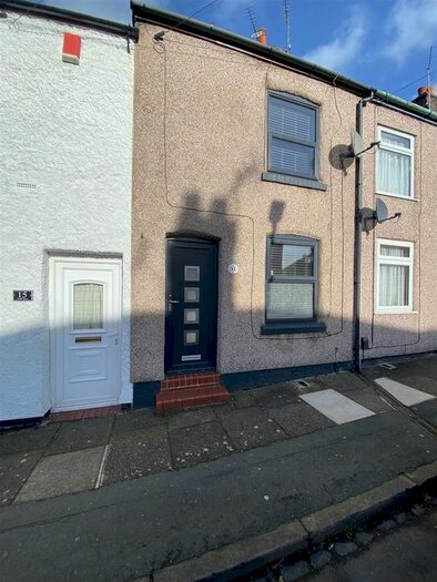 2 Bedroom Terraced House To Rent In South Street, Stoke-On-Trent, ST6