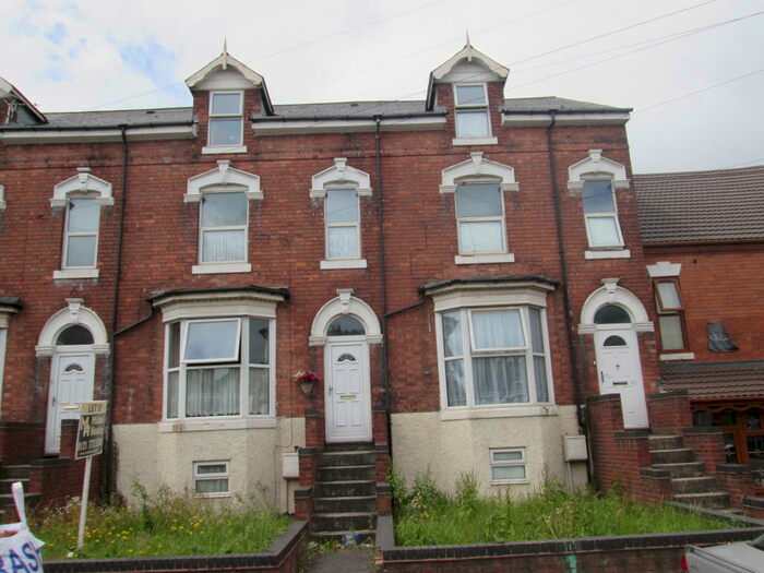 Studio To Rent In Third Floor Flat, Lyttelton Road, Stechford, B33
