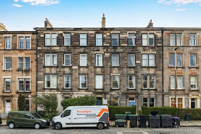 2 Bedroom Flat For Sale In / East Claremont Street, Broughton, Edinburgh, EH7