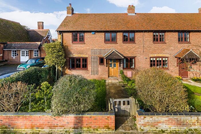 4 Bedroom Semi-Detached House To Rent In Queen Street, Dorchester-On-Thames, OX10