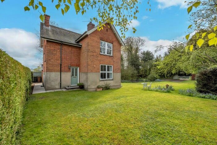 3 Bedroom Detached House For Sale In Bury Road, Wortham, IP22