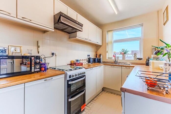 3 Bedroom Terraced House For Sale In Wyken Way, Coventry, CV2
