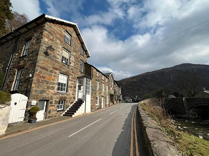 7 Bedroom House For Sale In Caernarfon Road, Beddgelert, LL55