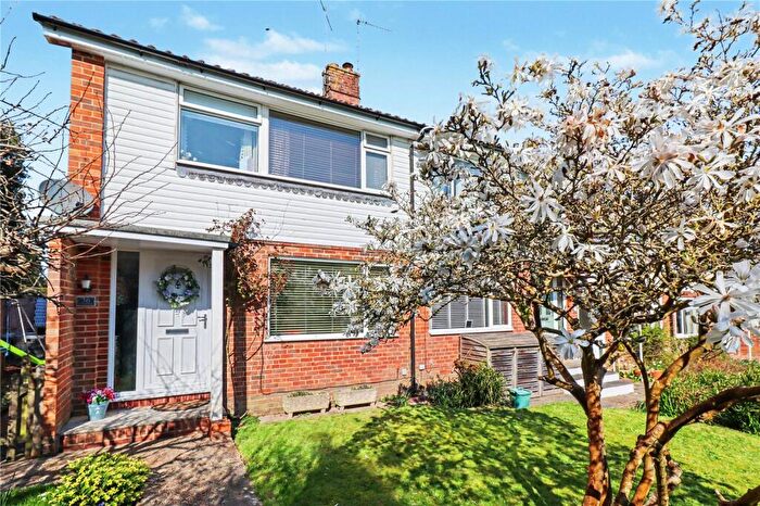 3 Bedroom End Of Terrace House For Sale In Fieldway, Lindfield, RH16