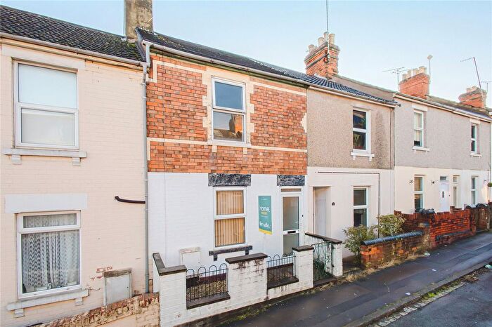 2 Bedroom Terraced House For Sale In Stanier Street, Swindon, SN1