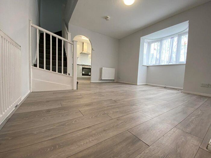 1 Bedroom House To Rent In Stranraer Gardens, SL1